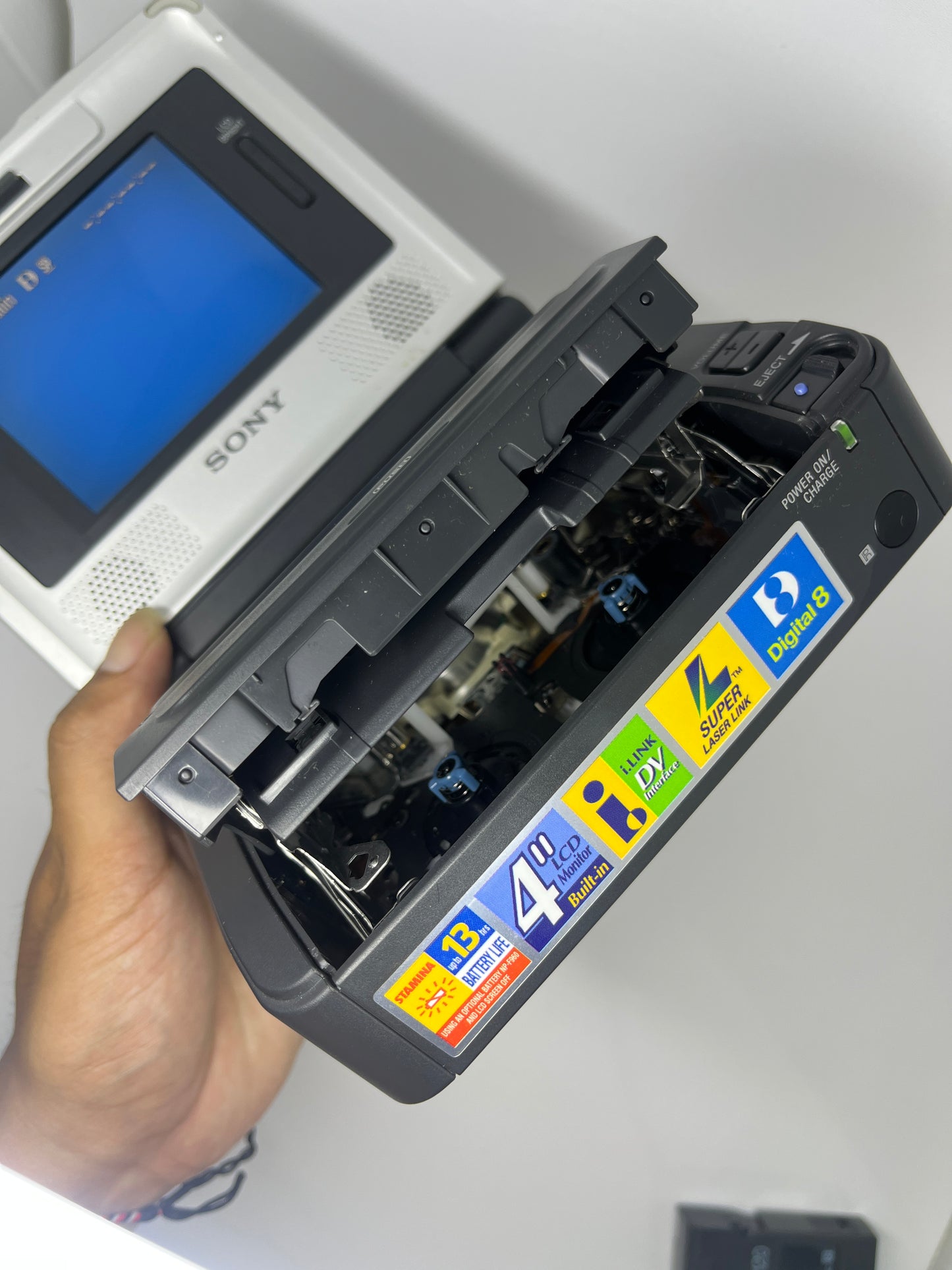 Sony GV-D800 ( Video Walkman )