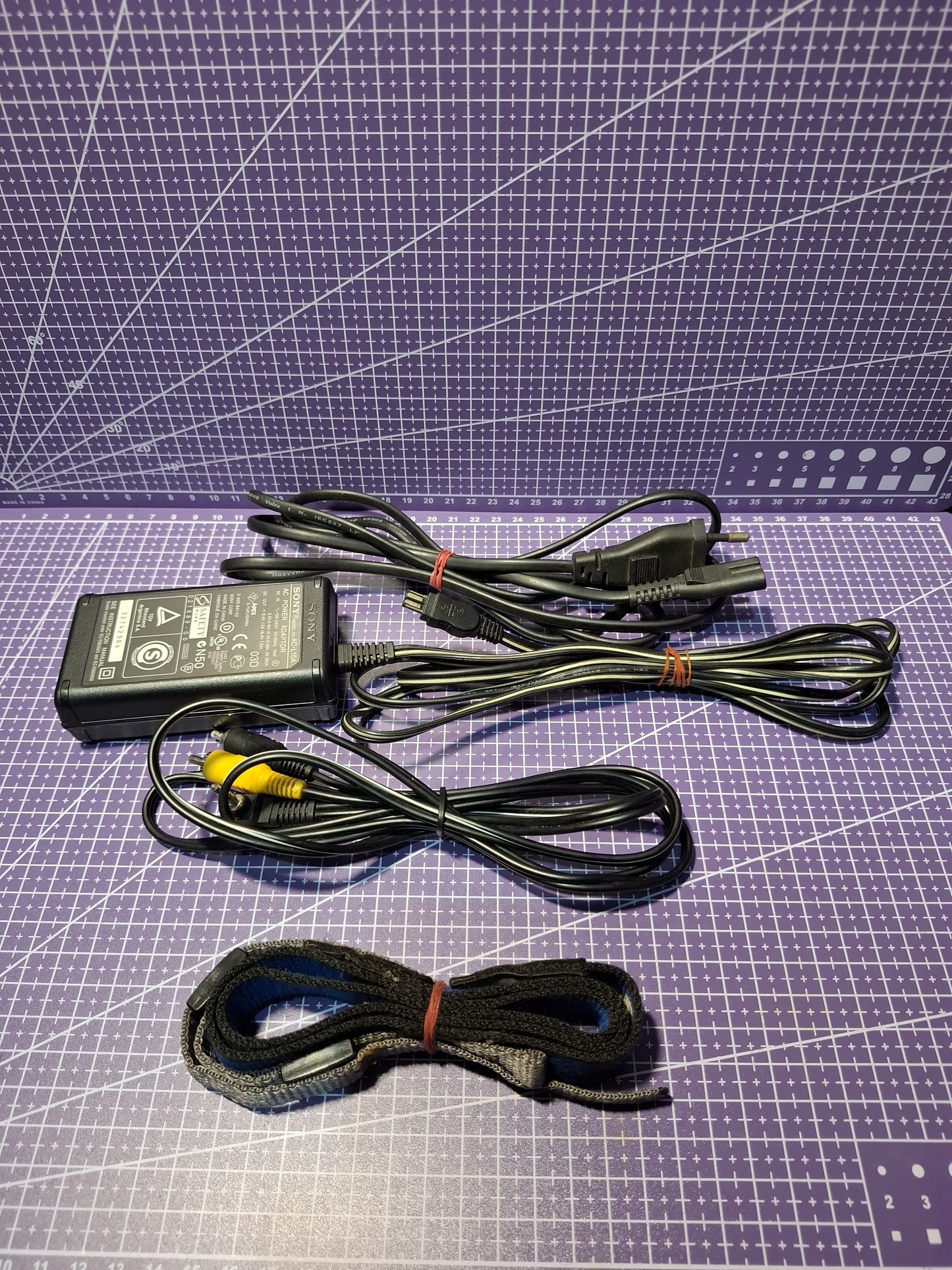 Sony TRV 228e mint condition