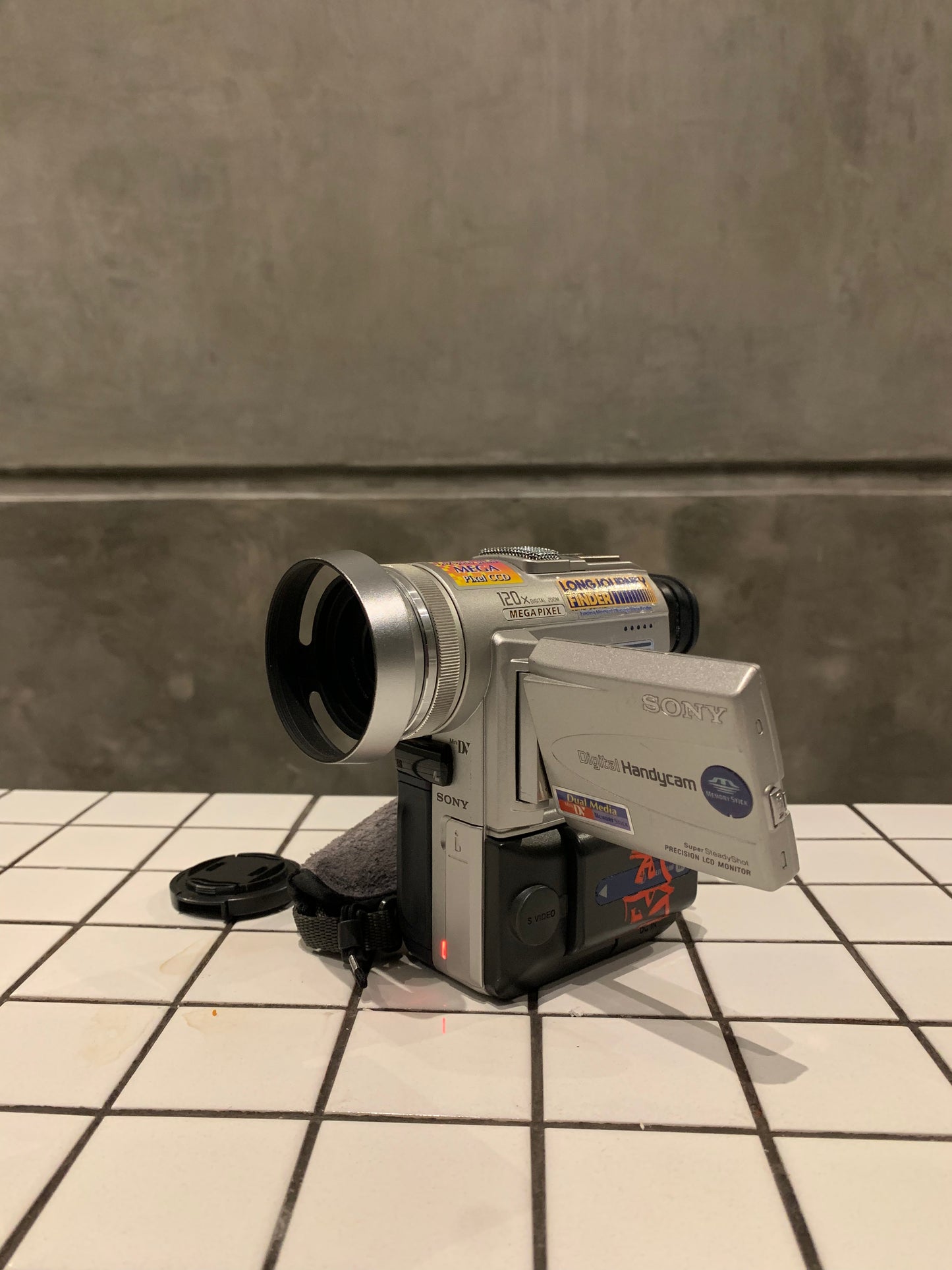 Sony DCR PC-100E good condition