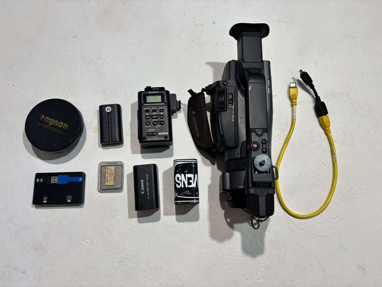 Canon XV2 Ready to film with MRC-1 Tapeless