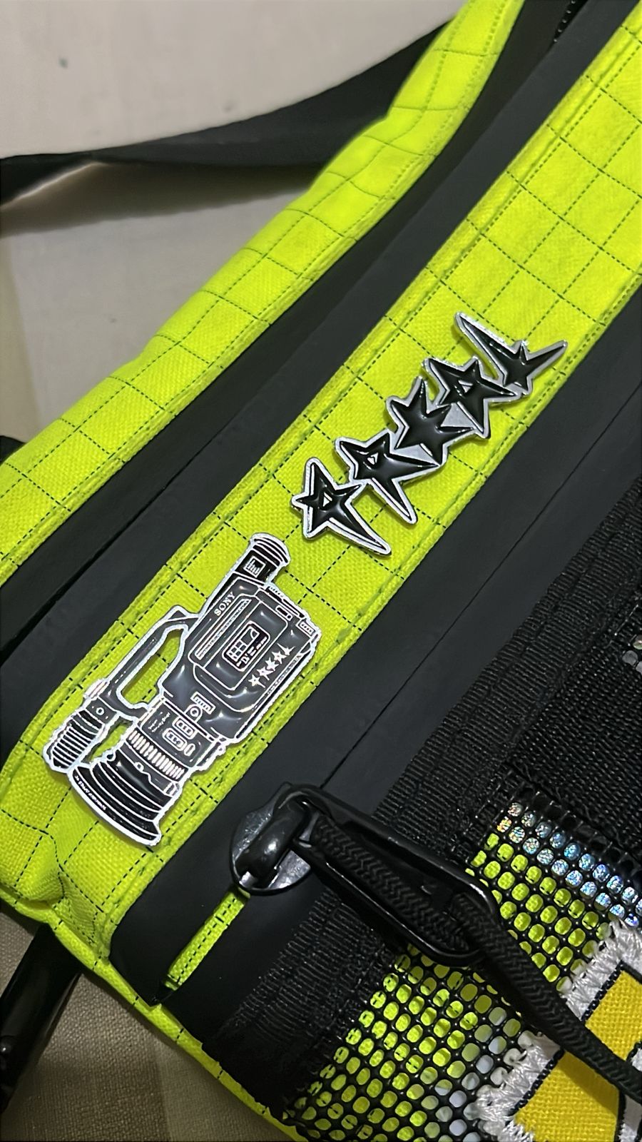 4Real VX1000 Eneamel Pin